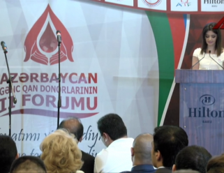 “Azərbaycan Gənc Qan Donorlarının II Forumu” keçirildi. Forumun məqsədi diqqəti qan donorluğu sayəsində xilas edilmiş insanların həyat tarixçəsinə və gənclərin mütəmadi qan donorluğuna cəlb edilməsinə yönəltməkdir.
